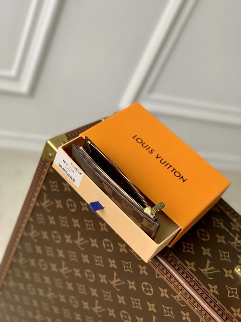 LV Wallets 4048I-0192