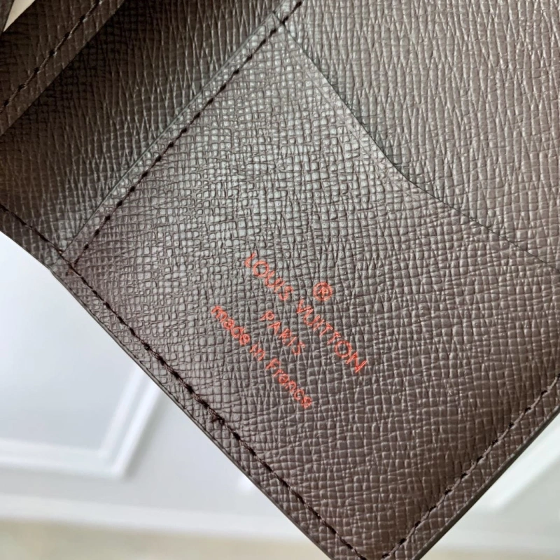 LV Wallets 4048I-0193