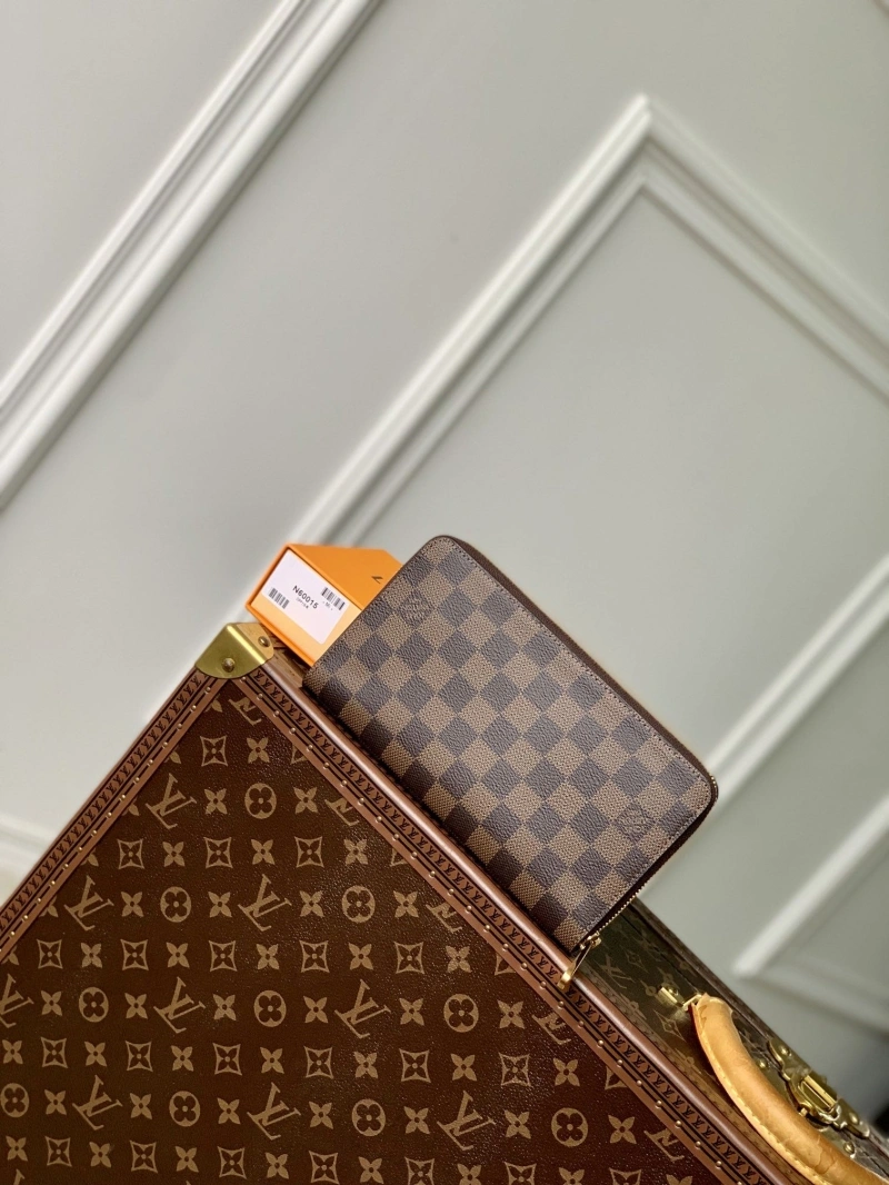 LV Wallets 4048I-0196