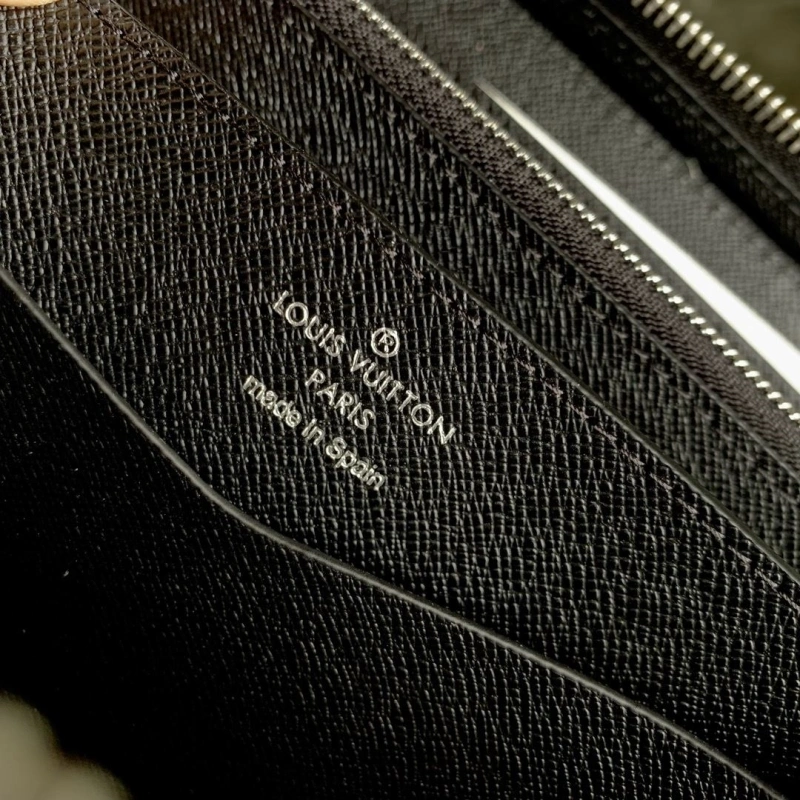 LV Wallets 4048I-0198