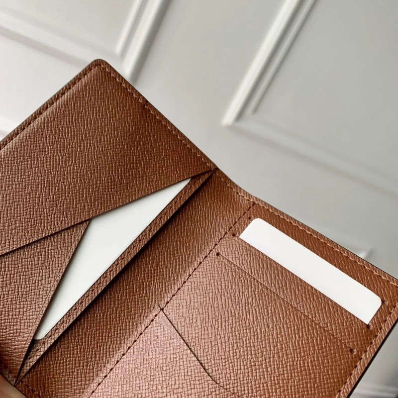 LV Wallets 4048I-0200