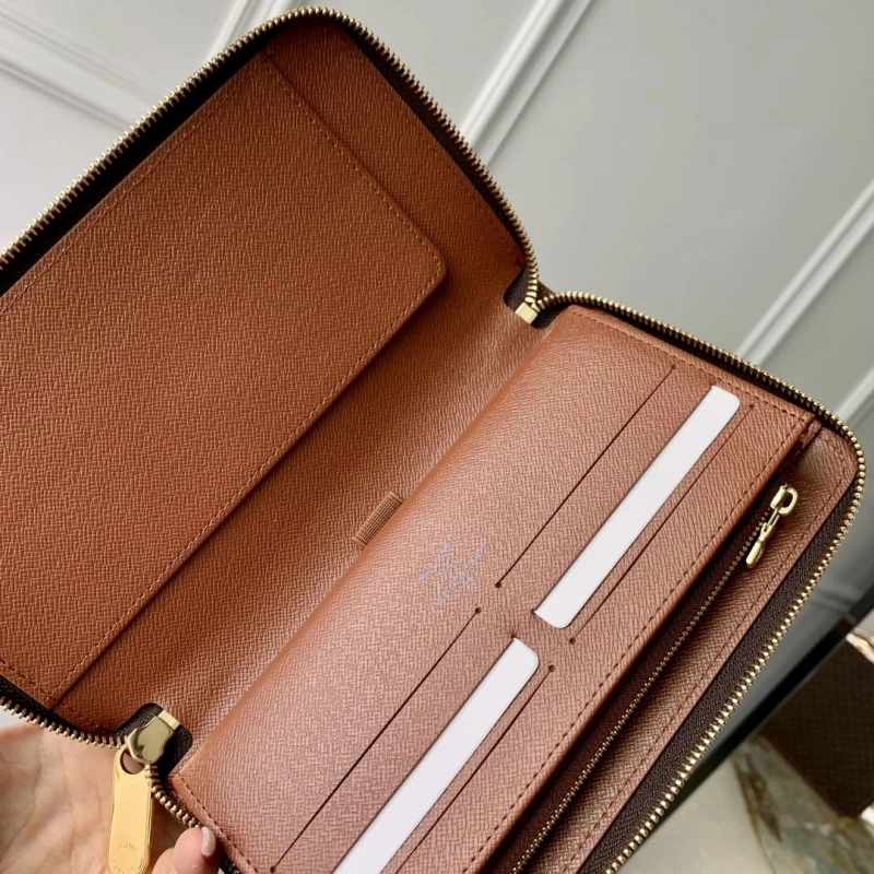 LV Wallets 4048I-0203