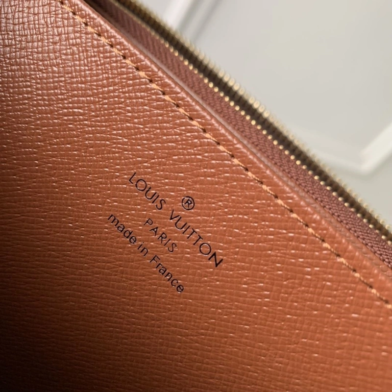 LV Wallets 4048I-0204