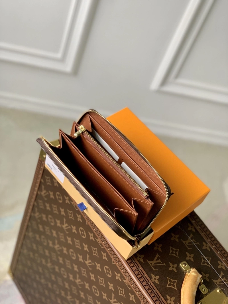 LV Wallets 4048I-0204