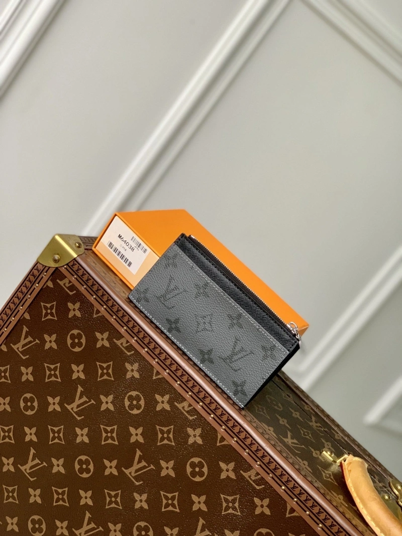 LV Wallets 4048I-0205