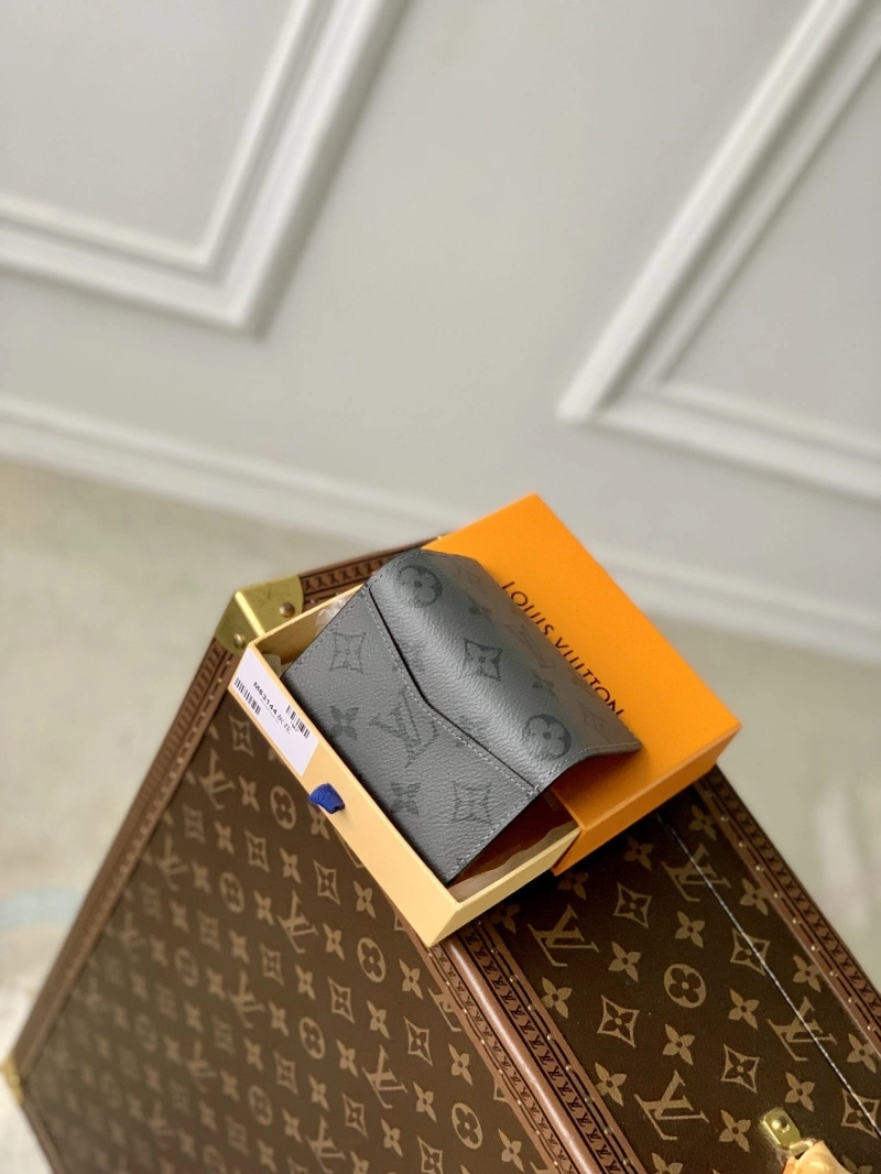 LV Wallets 4048I-0206