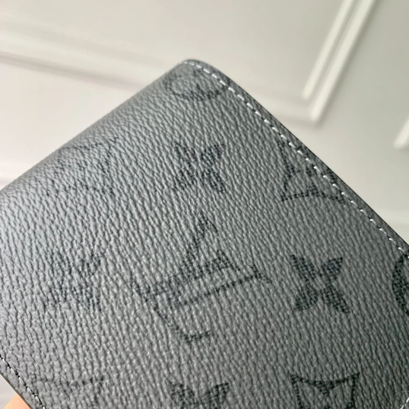 LV Wallets 4048I-0207