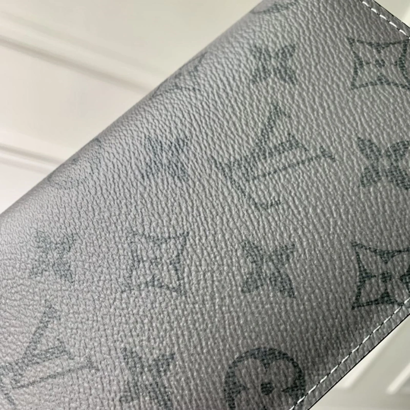 LV Wallets 4048I-0208