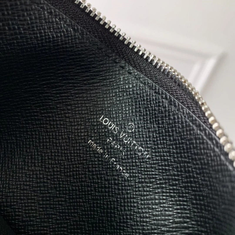 LV Wallets 4048I-0210