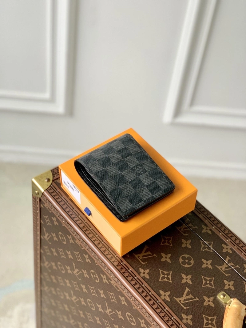 LV Wallets 4048I-0212