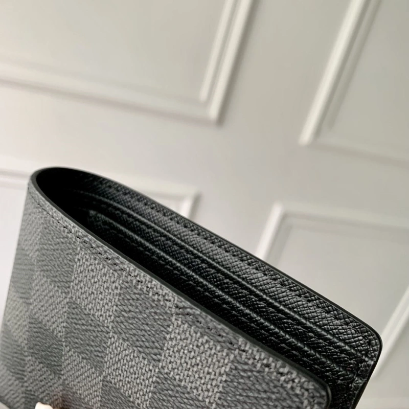 LV Wallets 4048I-0212