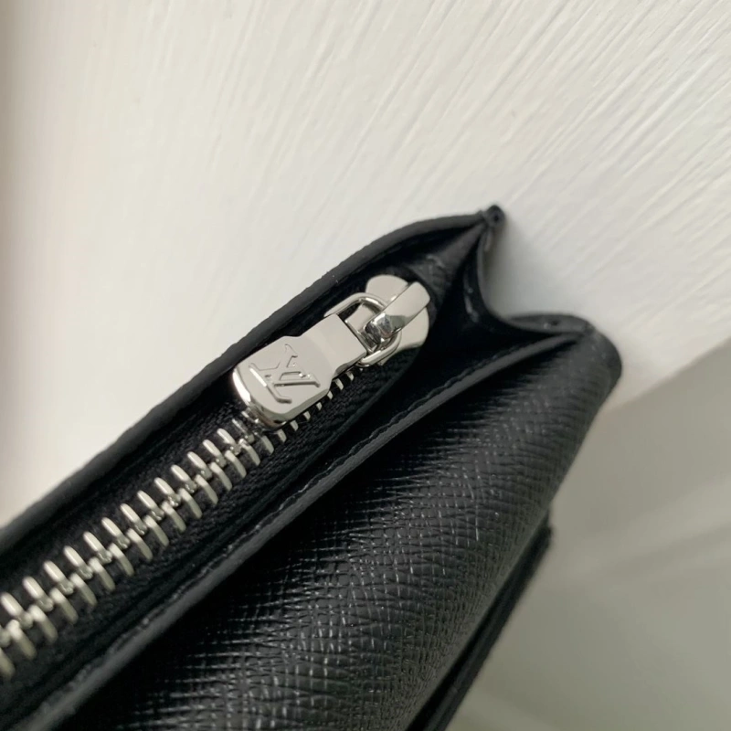 LV Wallets 4048I-0214