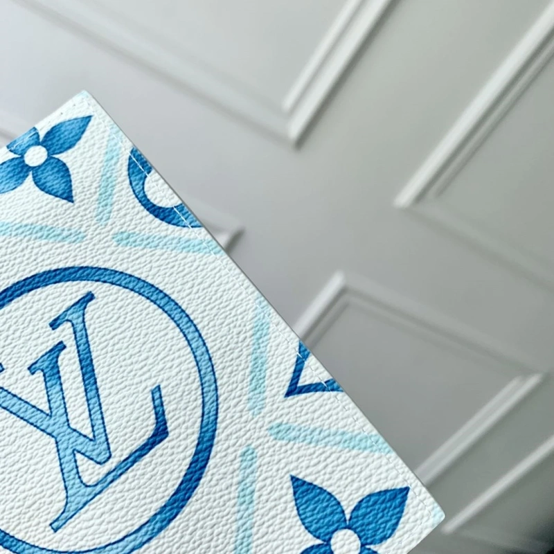 LV Wallets 4048I-0228