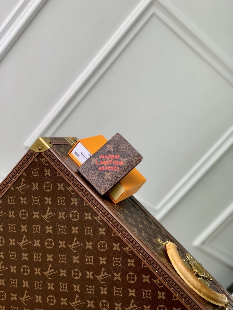 LV Wallets 4048I-0235