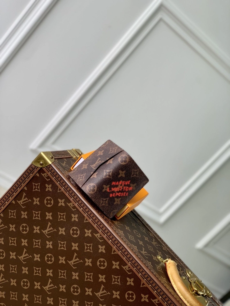 LV Wallets 4048I-0235