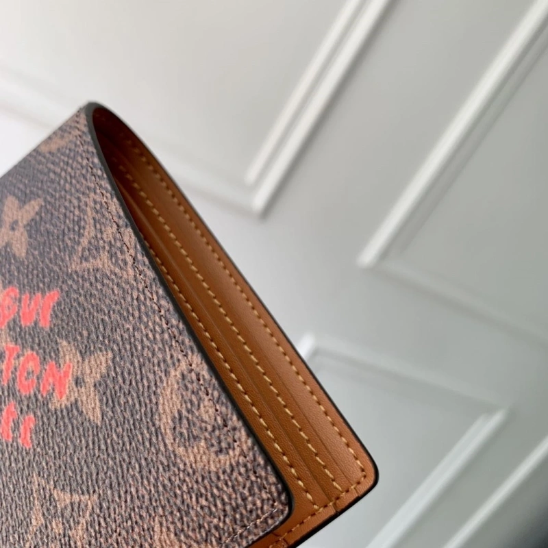 LV Wallets 4048I-0237
