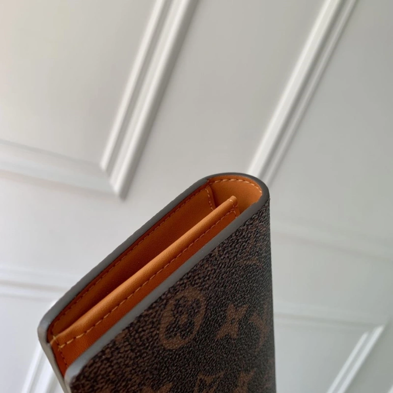LV Wallets 4048I-0238