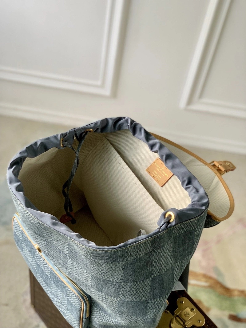 LV Backpacks 4048I-0243