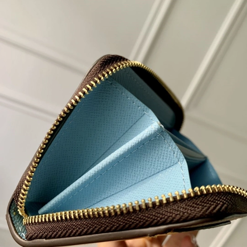 LV Wallets 4048I-0277