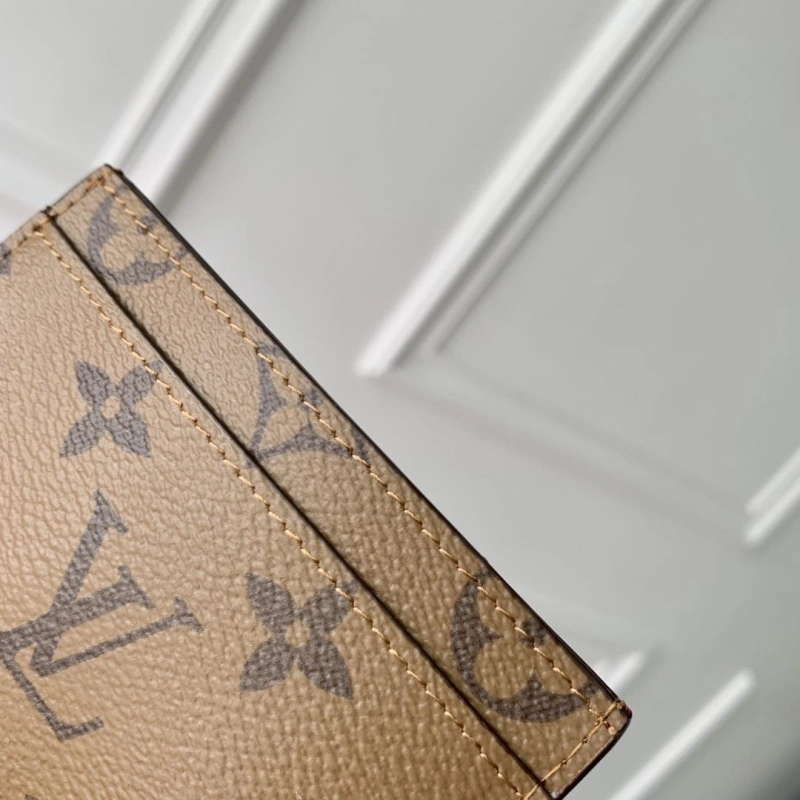 LV Wallets 4048I-0279