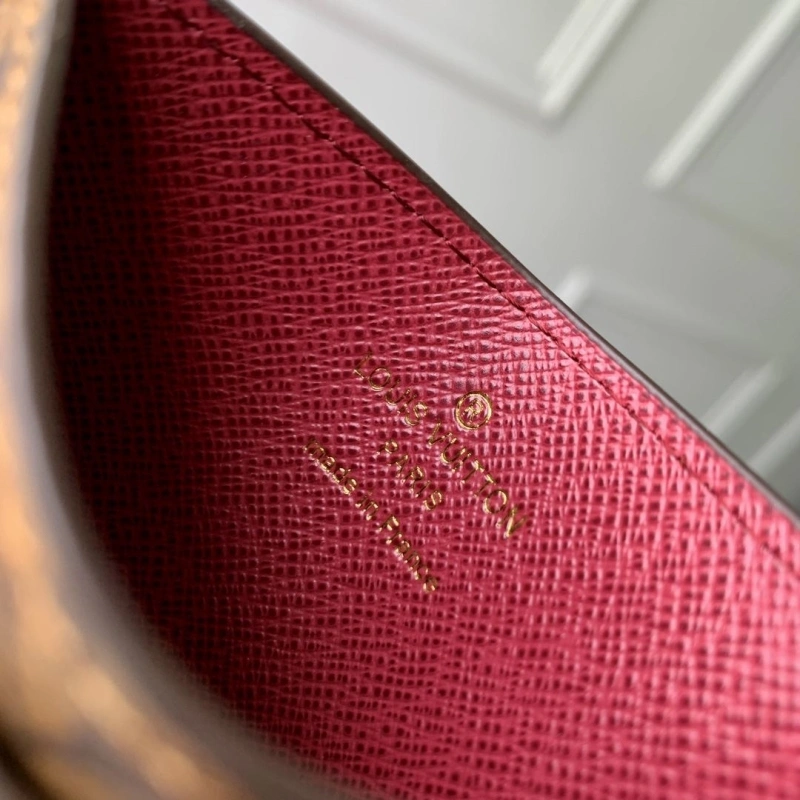 LV Wallets 4048I-0279