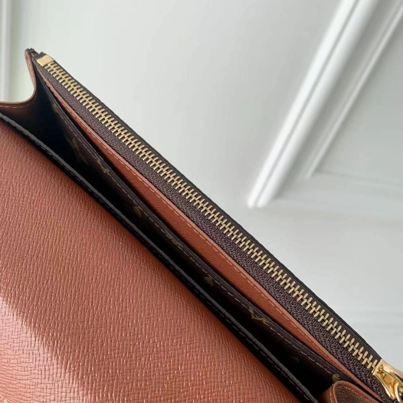 LV Wallets 4048I-0289