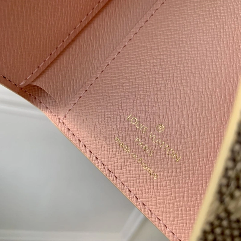 LV Wallets 4048I-0299