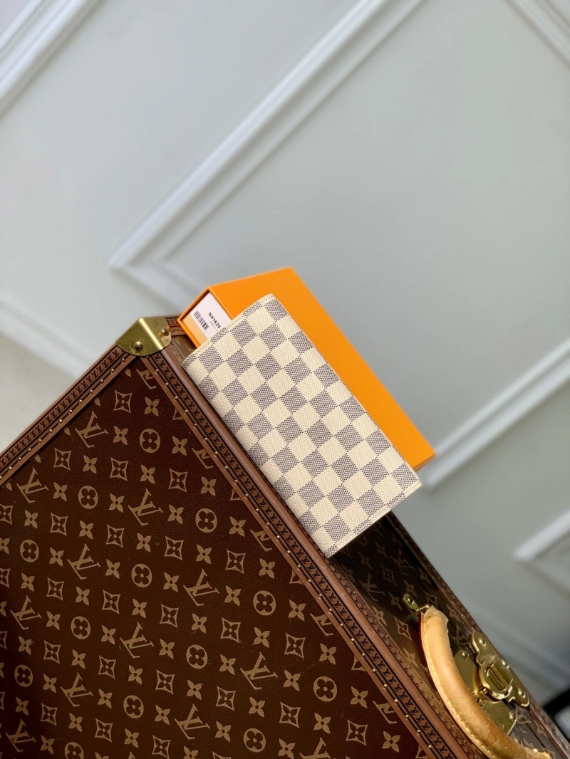 LV Wallets 4048I-0301