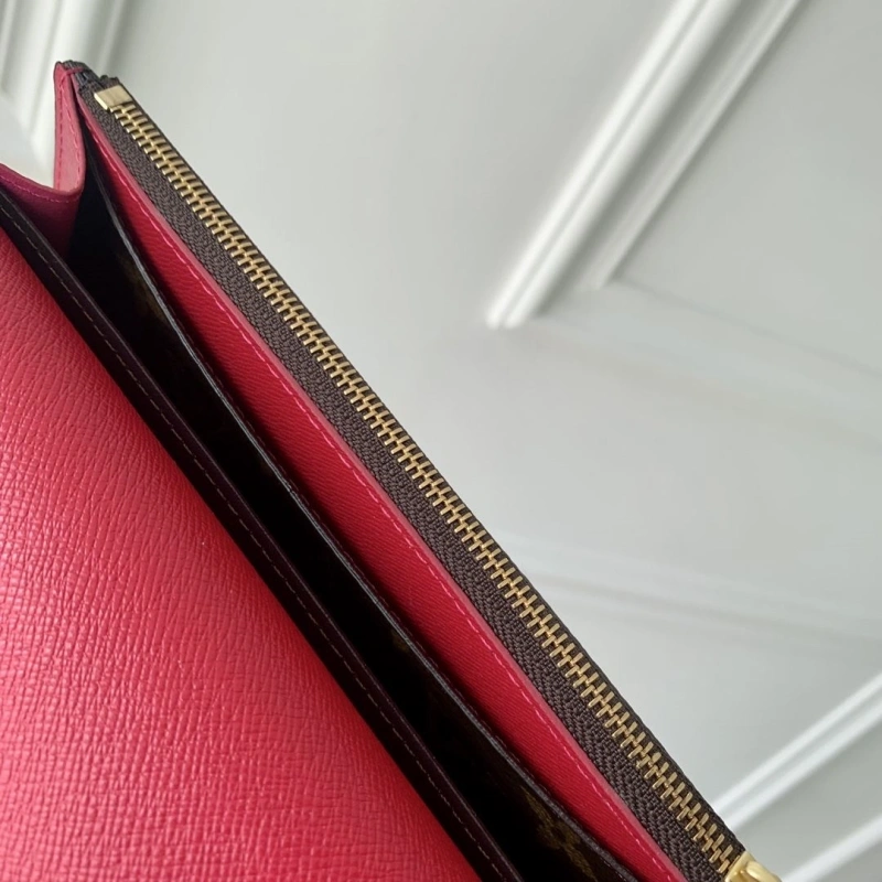 LV Wallets 4048I-0308