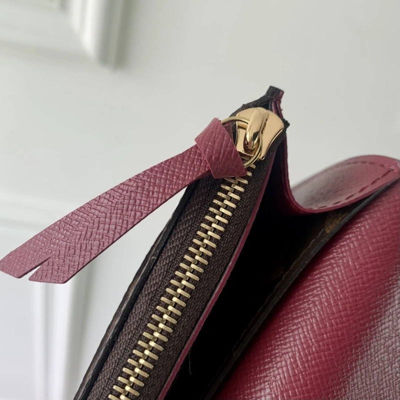 LV Wallets 4048I-0311