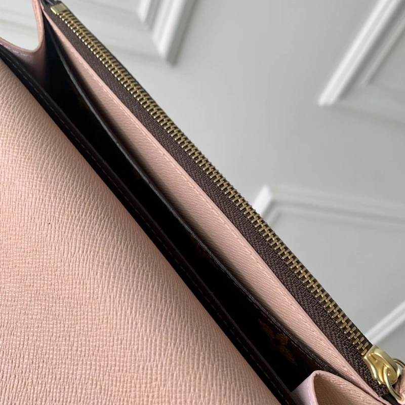 LV Wallets 4048I-0313