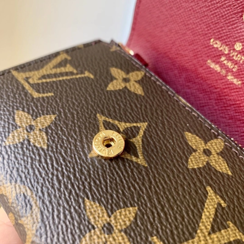 LV Wallets 4048I-0318