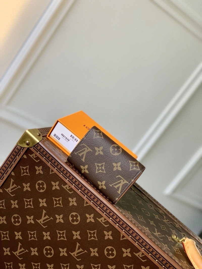 LV Wallets 4048I-0320