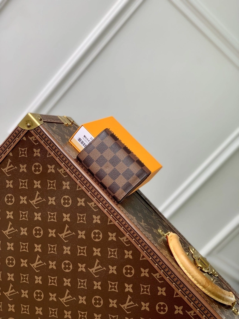 LV Wallets 4048I-0326