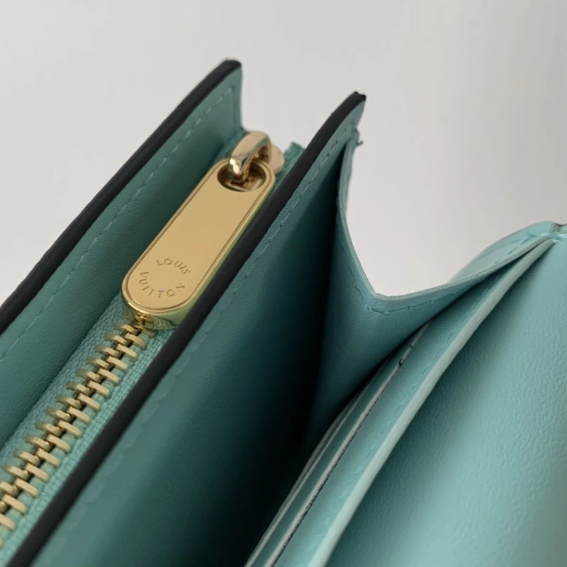 LV Wallets 4048I-0335