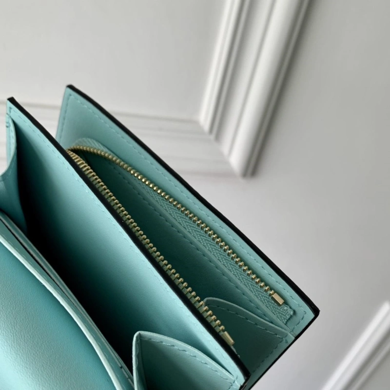 LV Wallets 4048I-0335