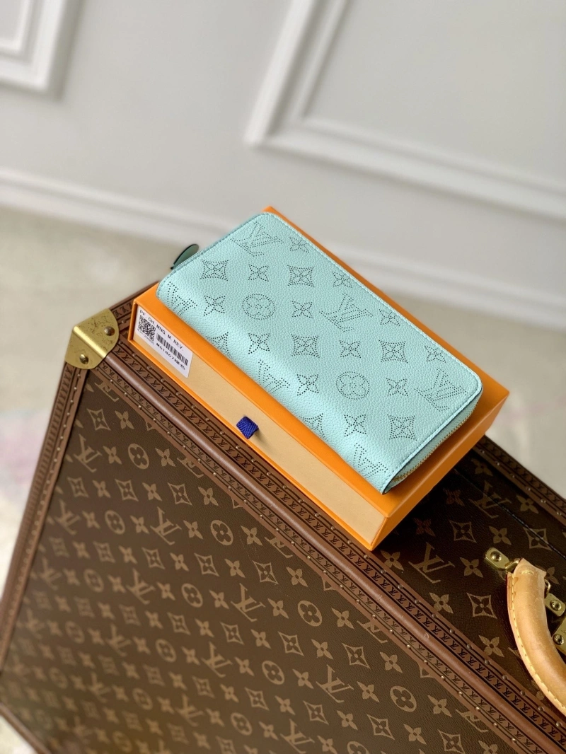 LV Wallets 4048I-0337