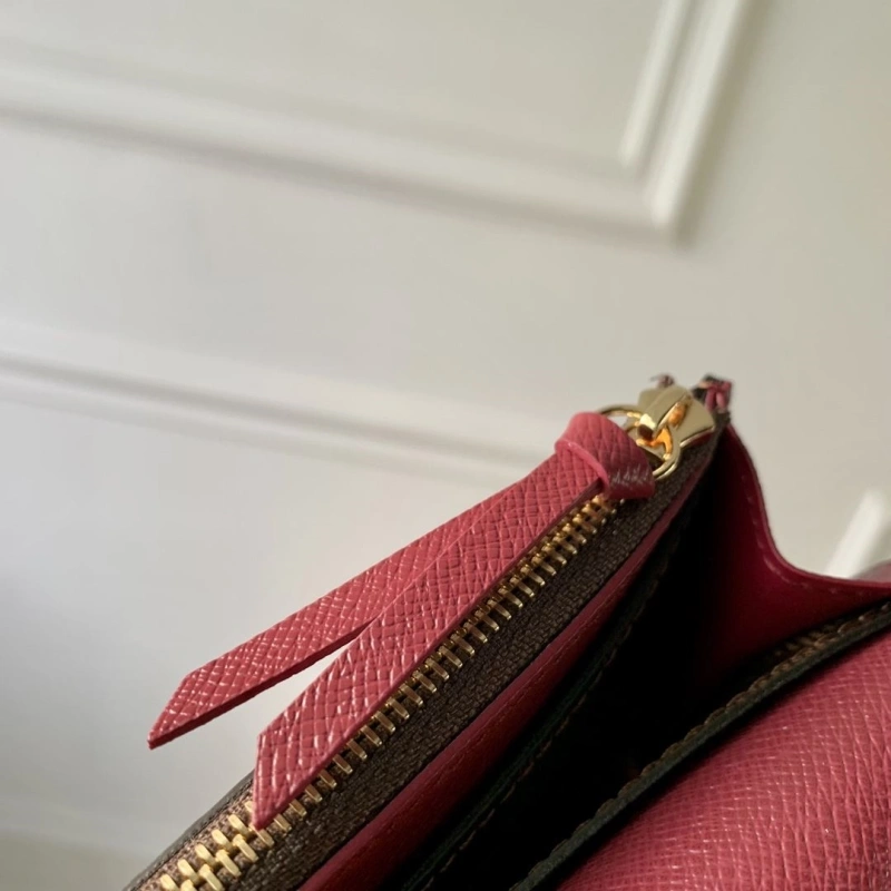 LV Wallets 4048I-0338
