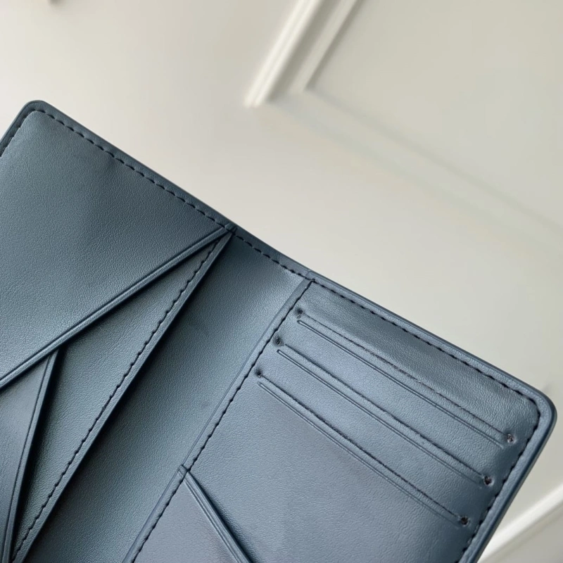 LV Wallets 4048I-0393