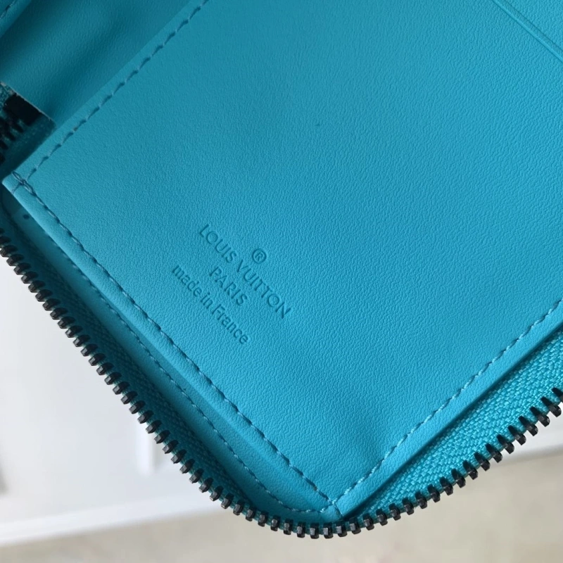 LV Wallets 4048I-0396