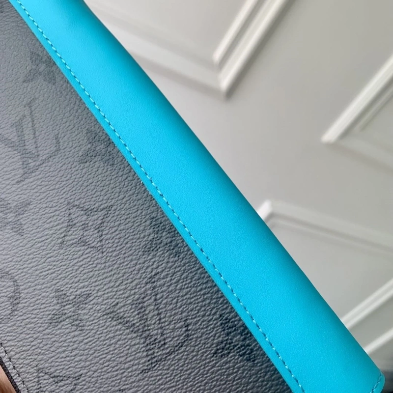 LV Wallets 4048I-0397