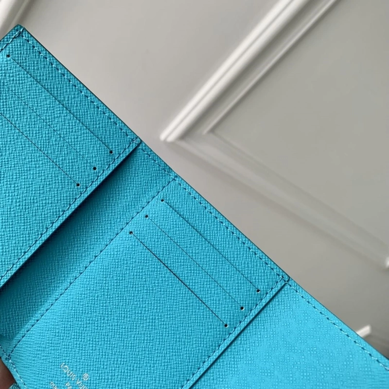 LV Wallets 4048I-0403