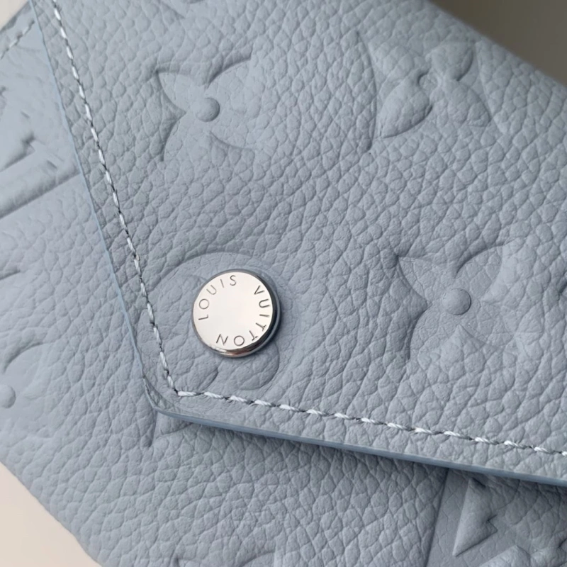 LV Wallets 4048I-0436