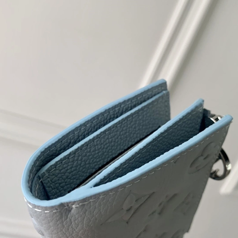 LV Wallets 4048I-0437