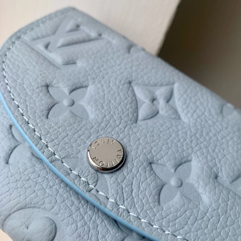 LV Wallets 4048I-0438