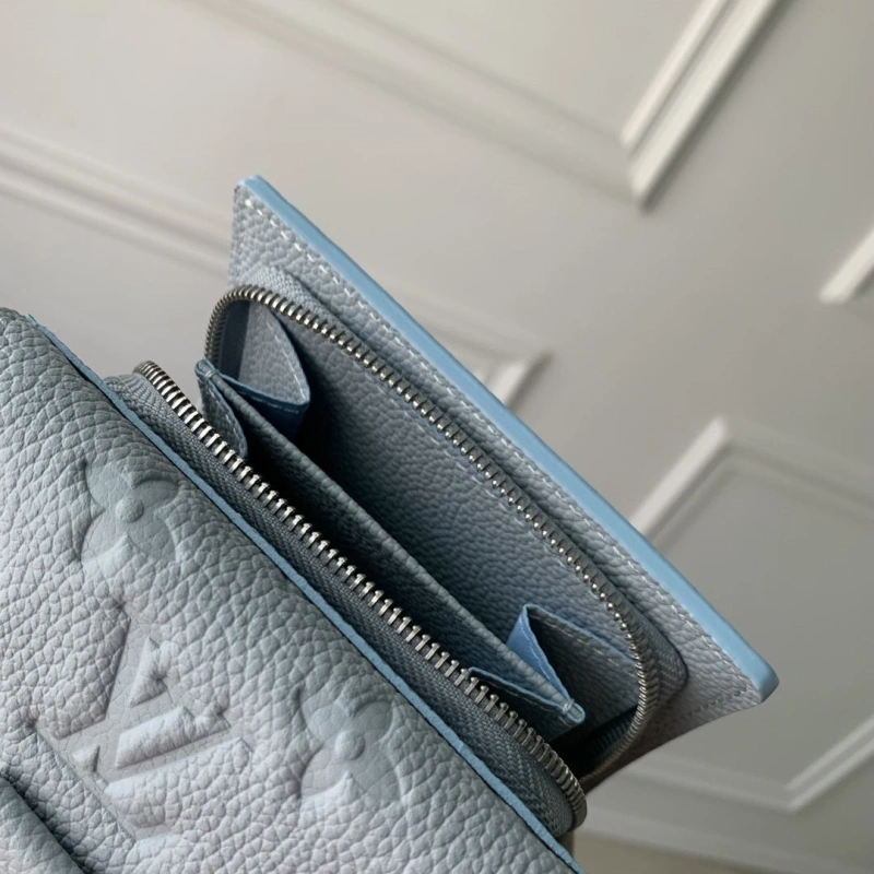 LV Wallets 4048I-0440