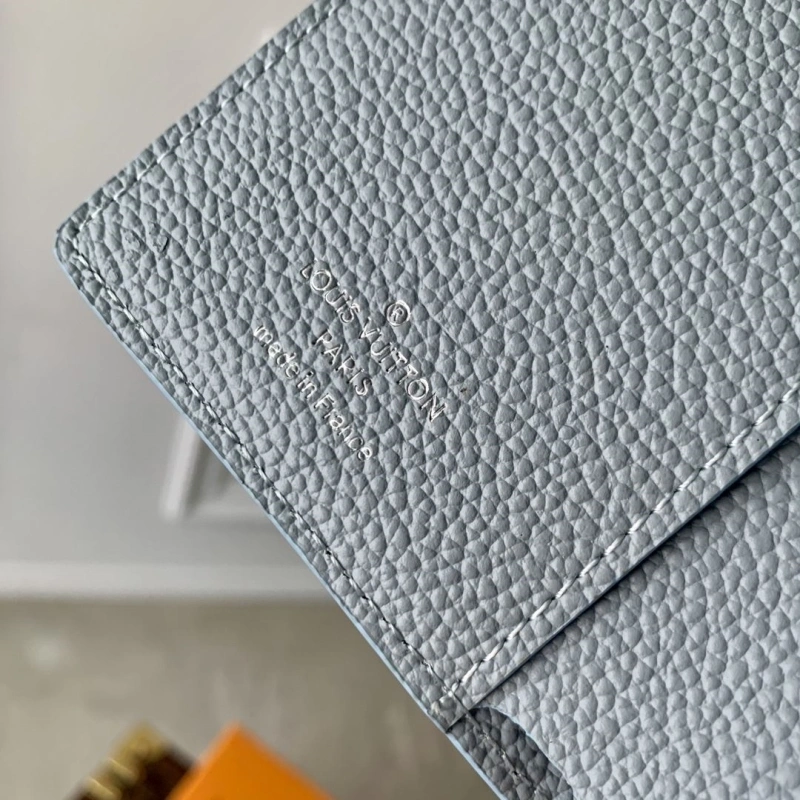 LV Wallets 4048I-0440
