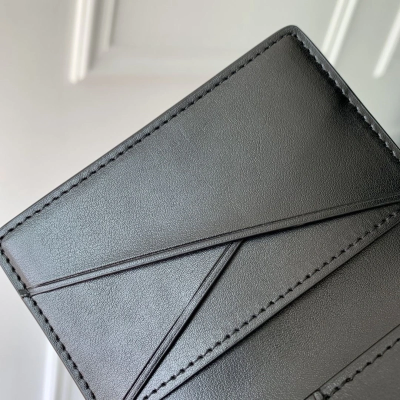 LV Wallets 4048I-0483