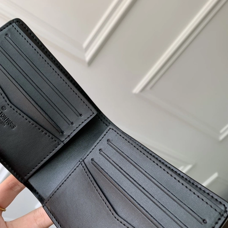 LV Wallets 4048I-0485