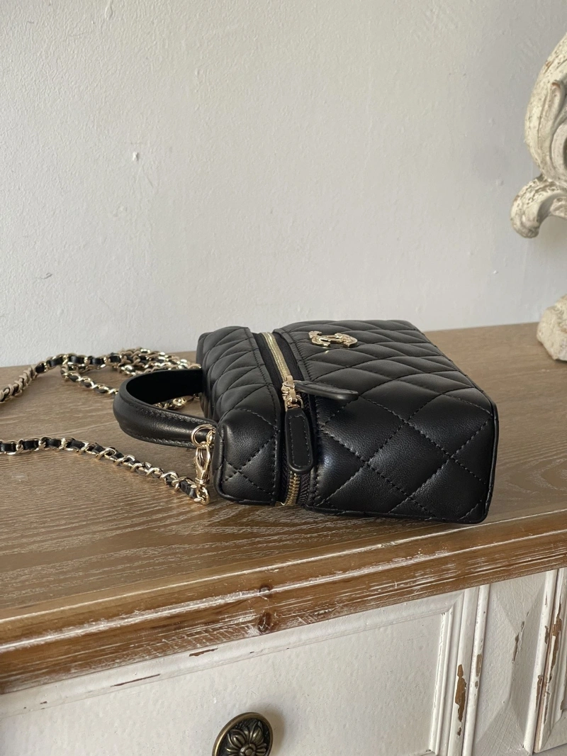 Ch**el cosmetic bags 4049h-0232